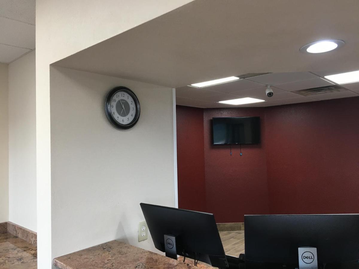 斯汤顿红顶酒店 外观 照片